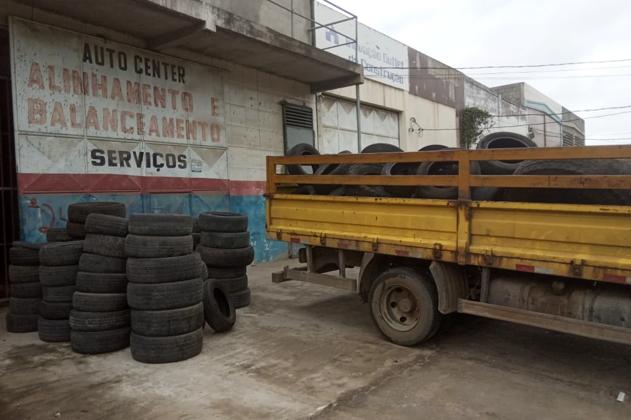 Prefeitura De Feira Recolheu 215 Toneladas De Pneus Velhos Em Oito Meses